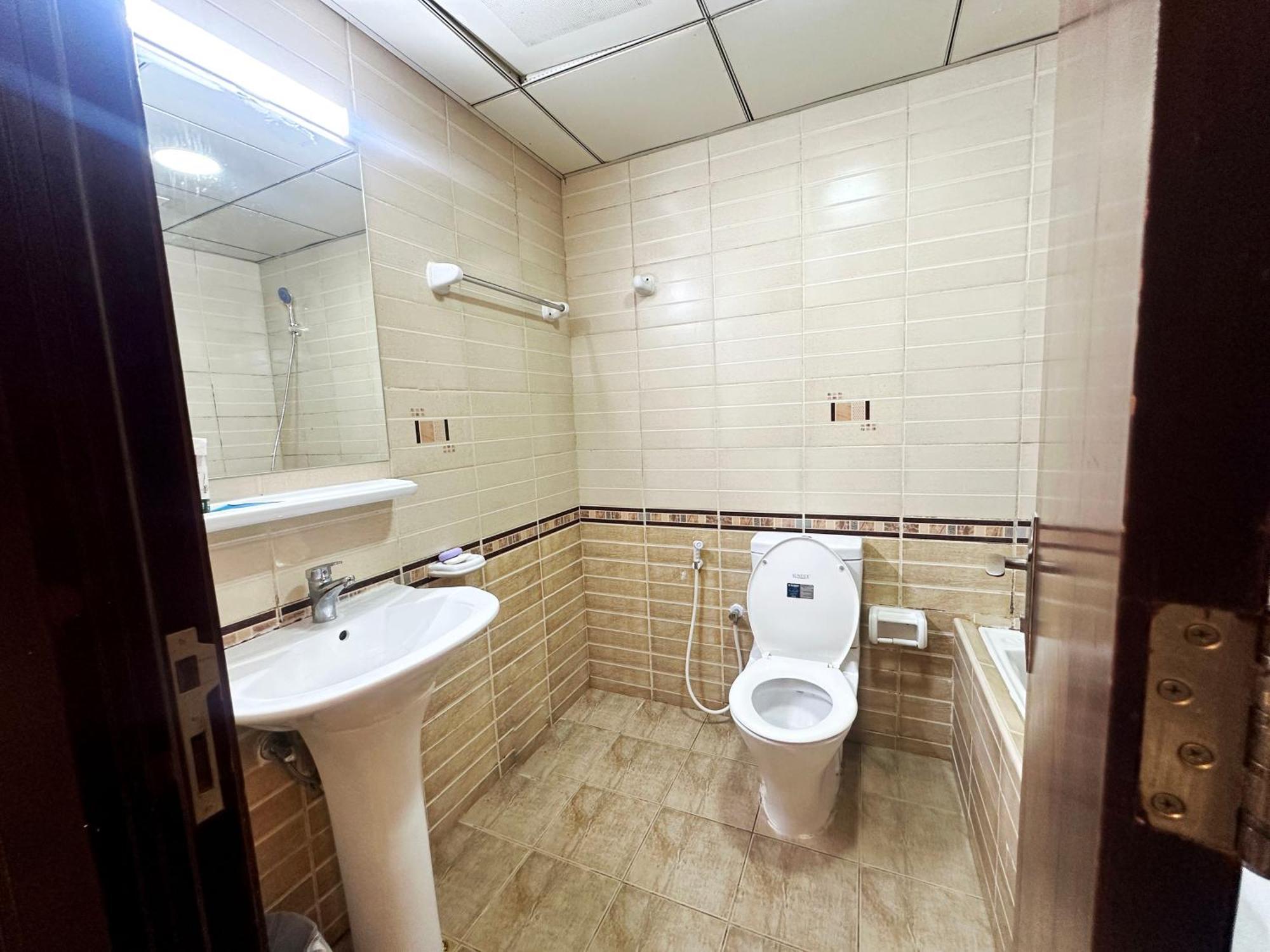 Horizon View Partition Room In Barsha Heights Near Metro Dubai Exteriör bild